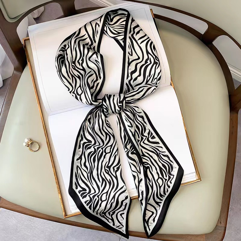 Women Bags Online - Syal Sutra Motif Zebra Mewah untuk