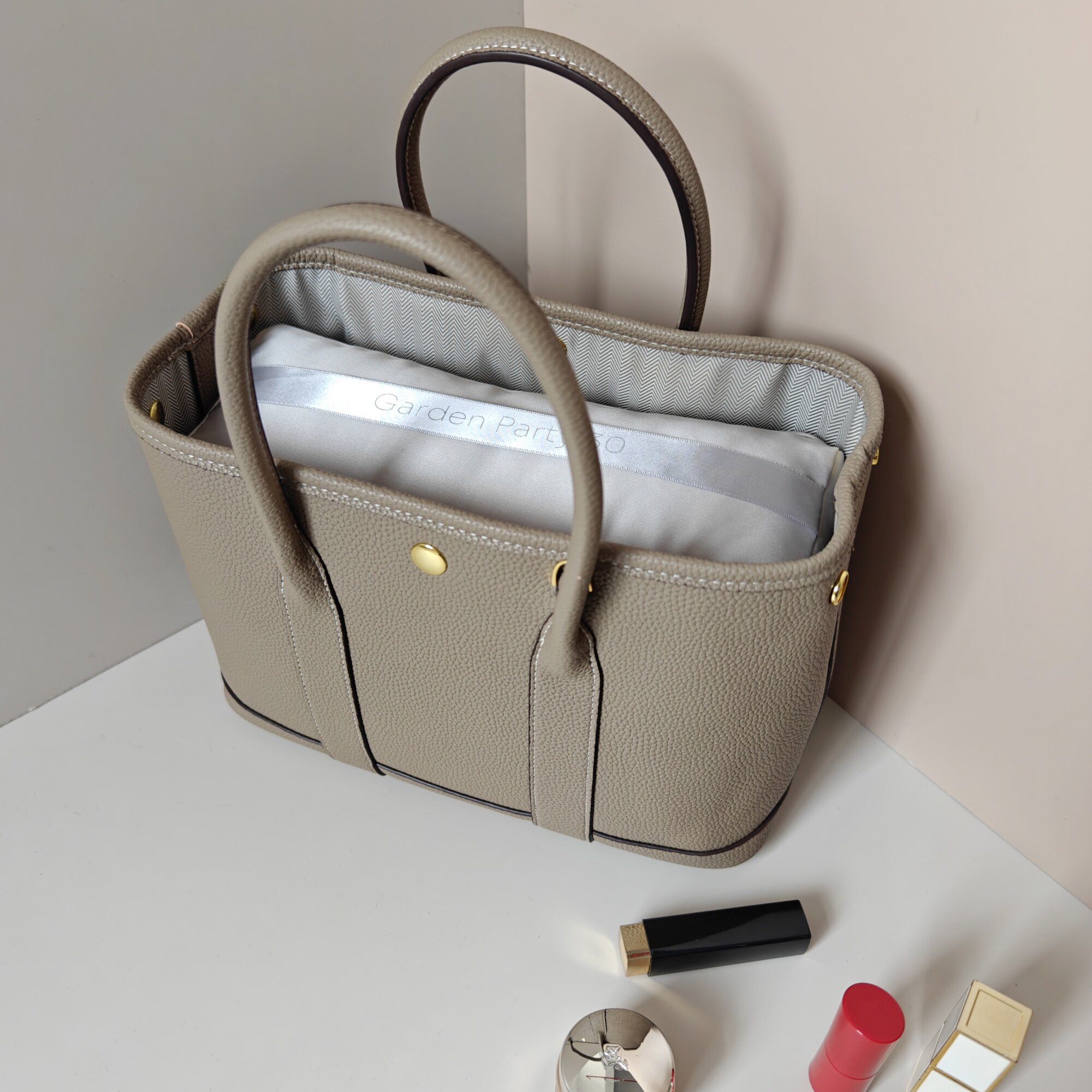 Cocok untuk Tas Tangan Wanita  - Woman In Bag ulasan dan harga